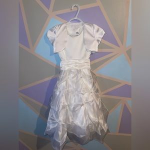White Size 6 girls communion dress